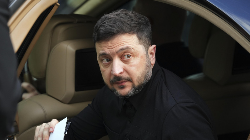 Zelensky, invitati a Board of Peace ma difficile immaginare di esserci con Putin