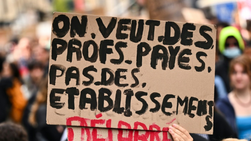 'Desigualdade real': Protestos revelam o abismo educacional na Fran&ccedil;a