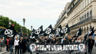 Frankreichs Regierung l&ouml;st mehrere rechtsextreme Gruppen auf 