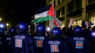 Gewaltt&auml;tige Zusammenst&ouml;&szlig;e bei propal&auml;stinensischer Mahnwache in Berlin