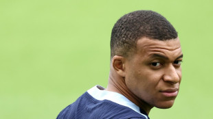 Frankreichs Fu&szlig;ballstar Mbapp&eacute; bezieht vor Neuwahlen klar Stellung gegen Rechts