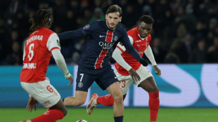 Napoli critica forma de sa&iacute;da de Kvaratskhelia para o PSG
